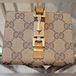 GucciVintage GG Canvas Jackie Compact Bifold Compact Wallet Pre-owned Excellent